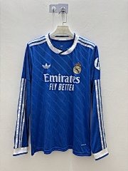 2025-26 Real Madrid second away long-sleeved jersey.