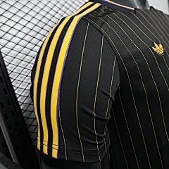 2025-26 Manchester United Casual Shirt - Player Edition