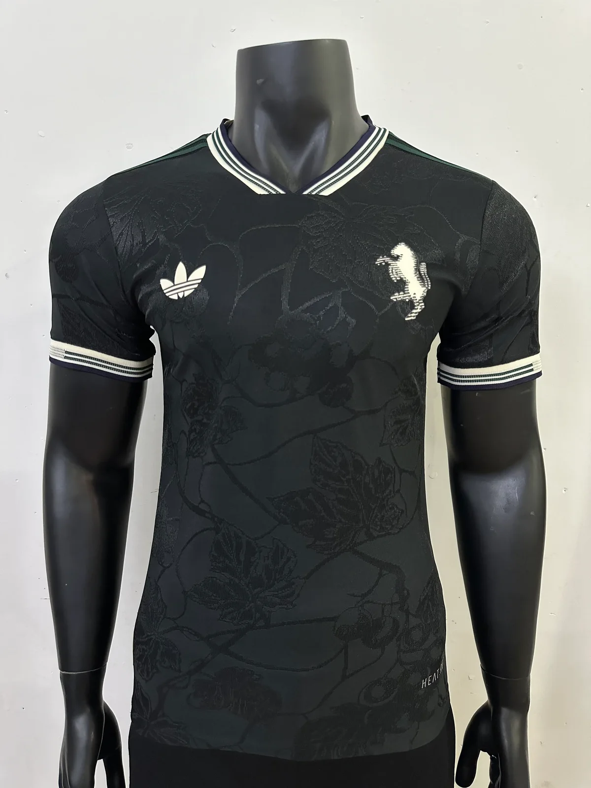 2025-26 Juventus Second Away Kit - Player Version