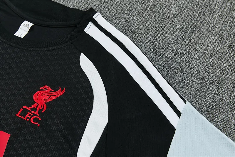 2026-27 Liverpool Black Short-Sleeve Training Jersey