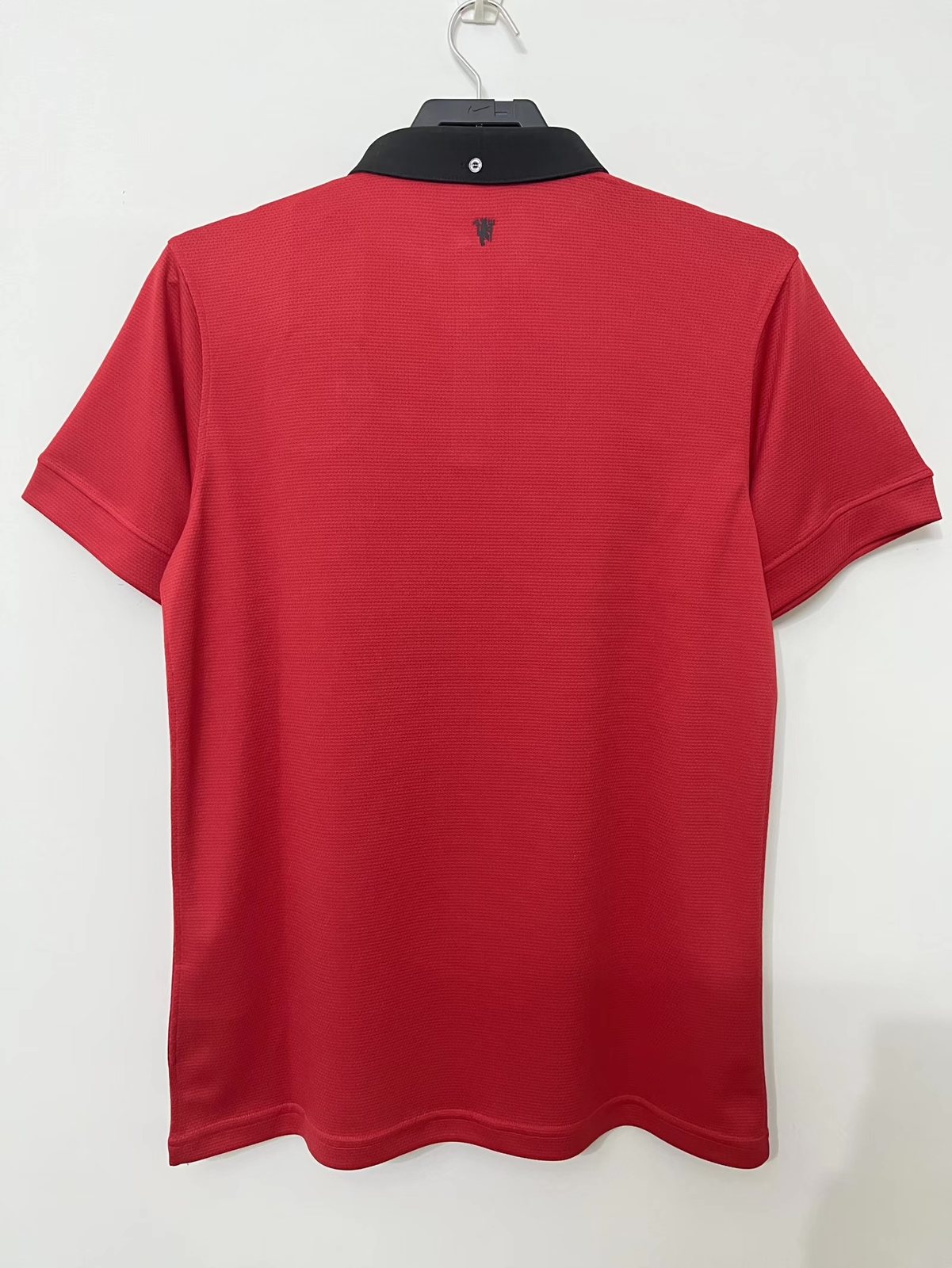 2013-14 Manchester United home retro jersey