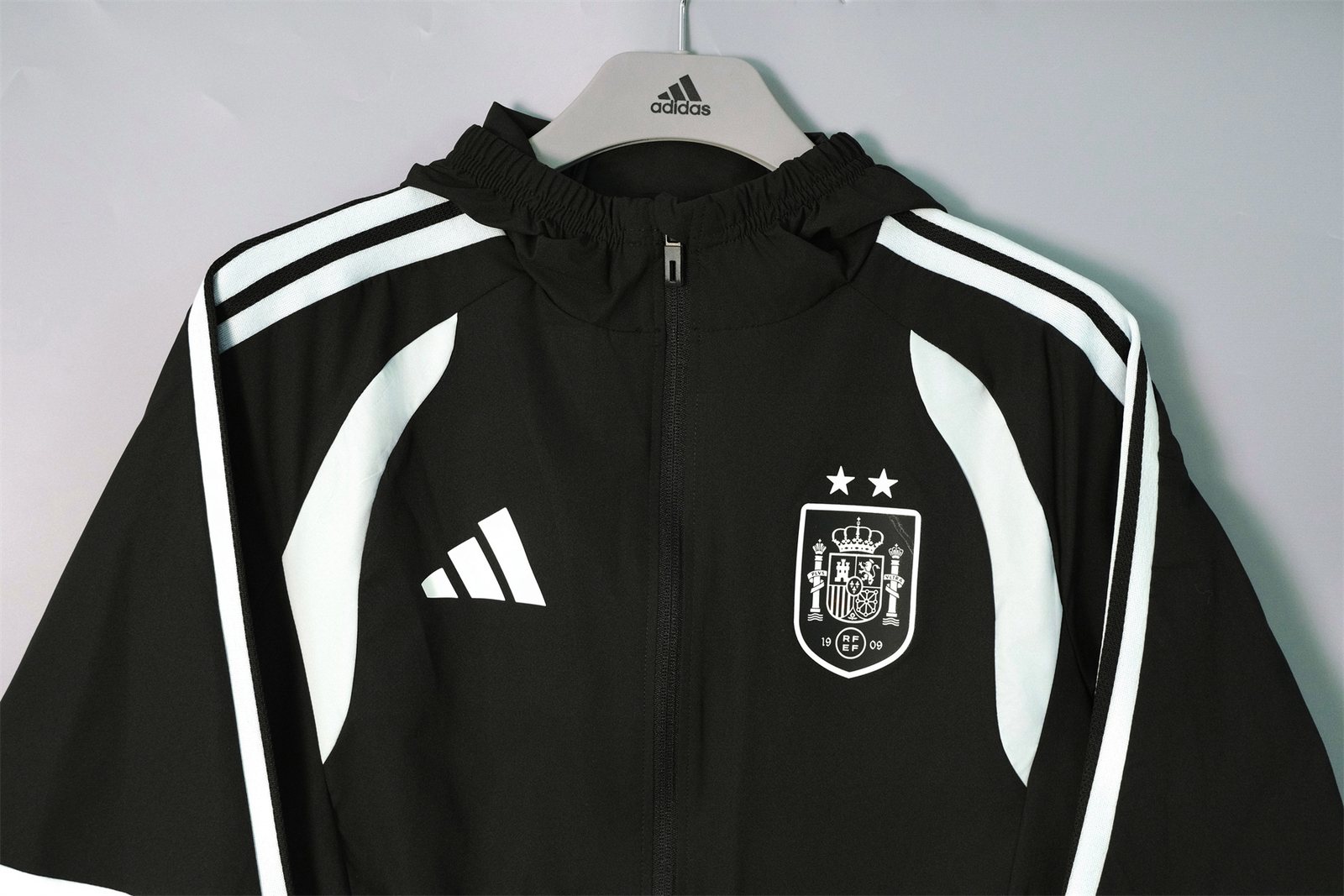 2026-27 Spain Hooded Waterproof Windbreaker