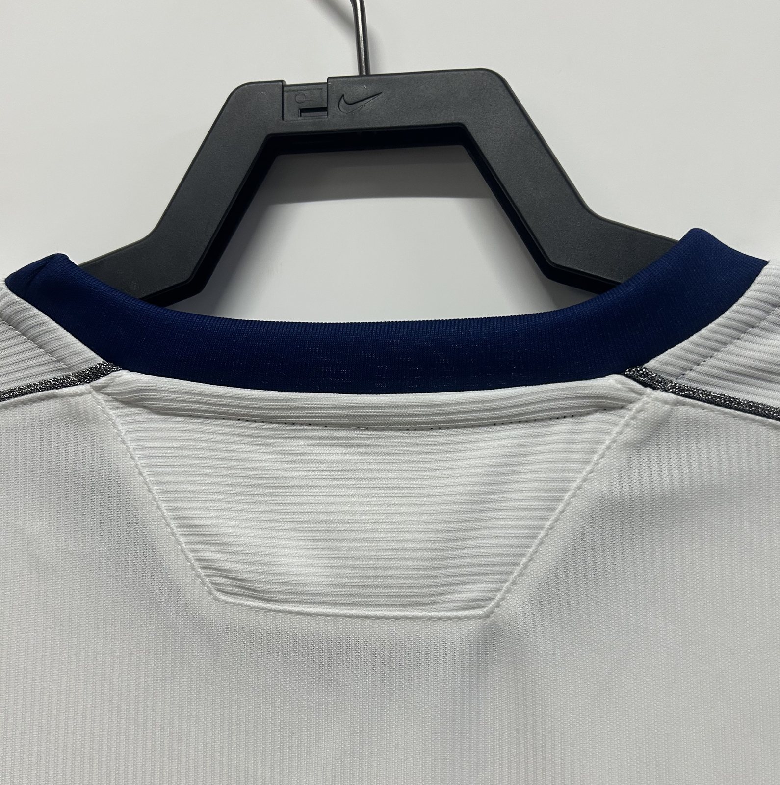 2000-01 Manchester United Away Retro Shirt
