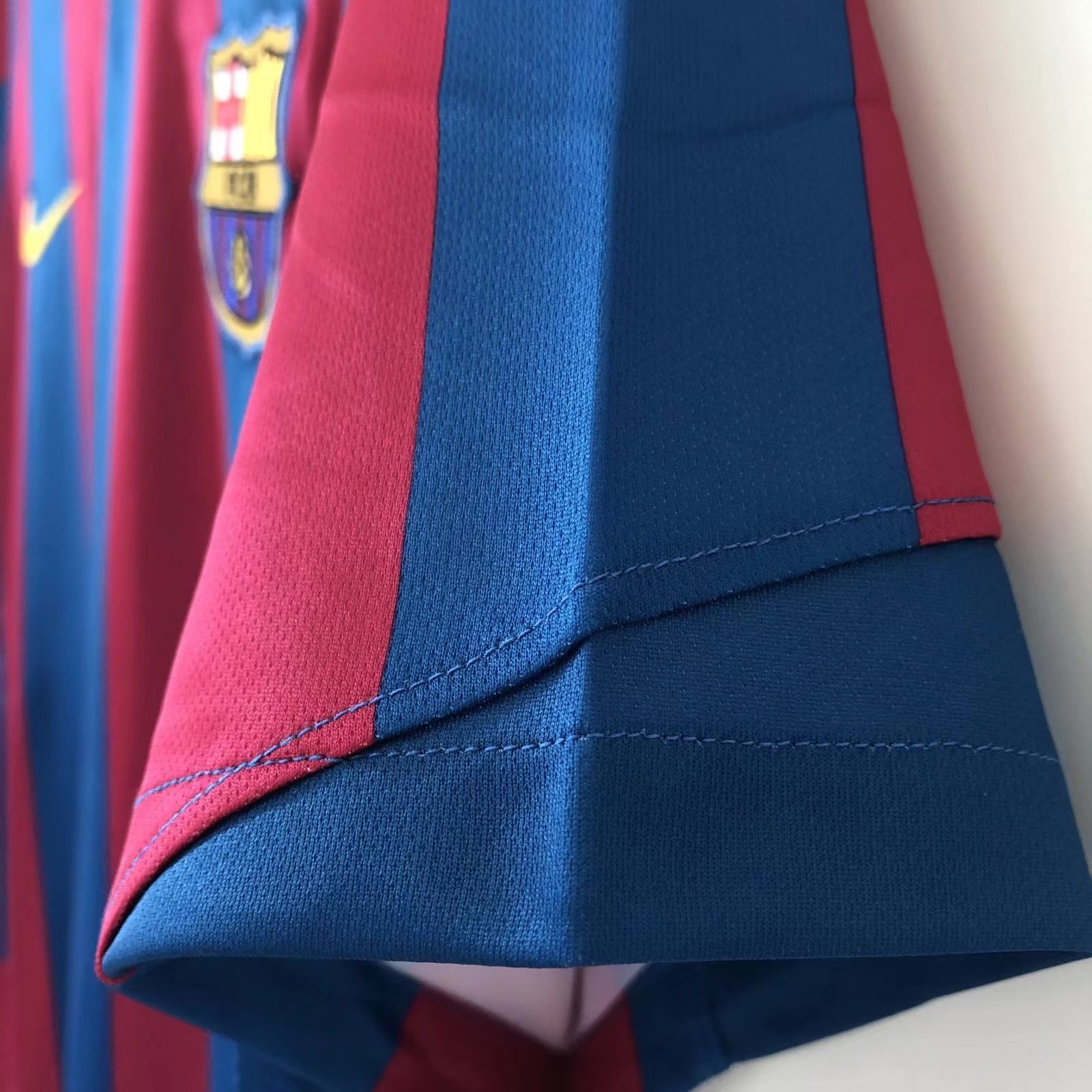 2005-06 Barcelona Home Retro Jersey - League Plate