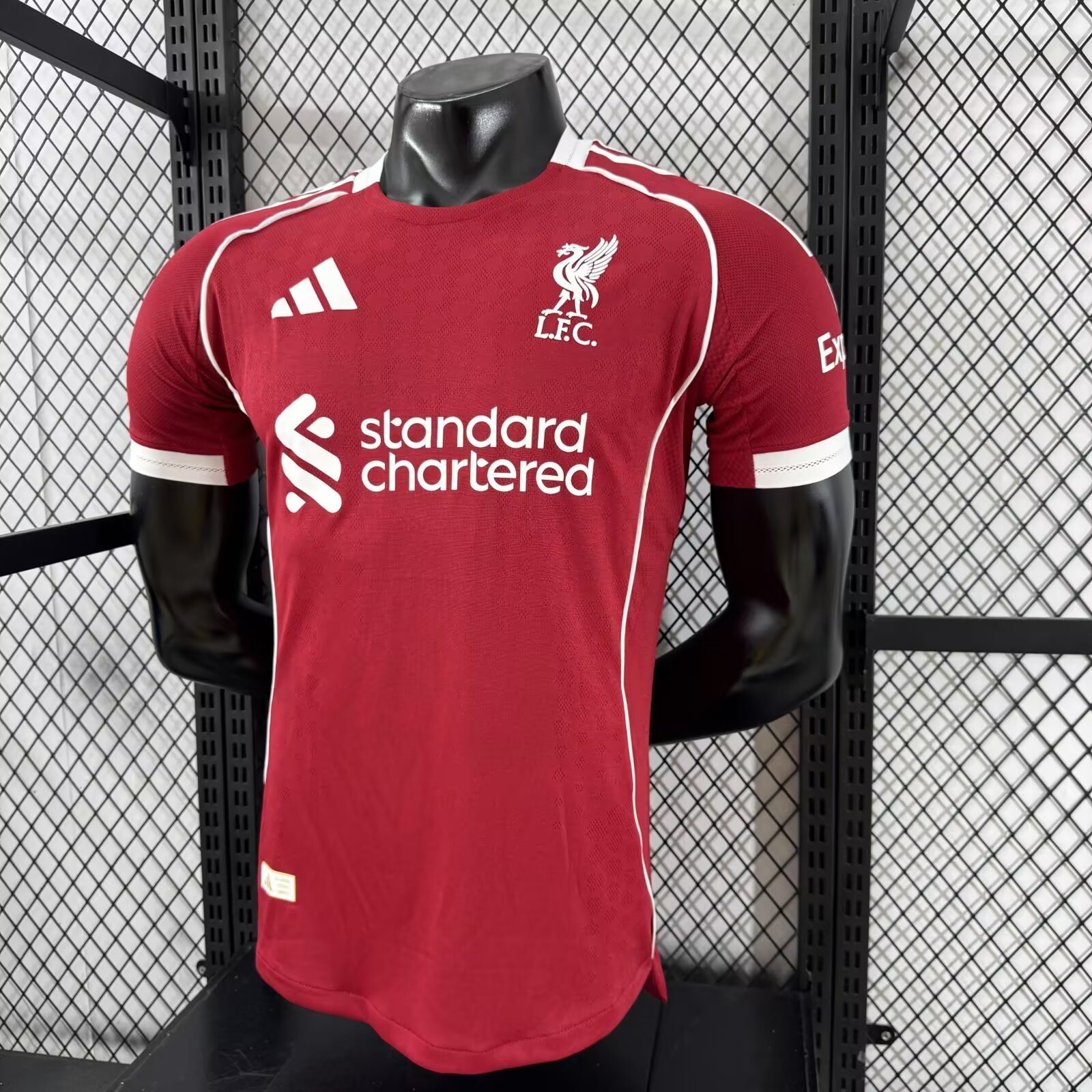 2025-26 Liverpool Home Shirt - Player Edition