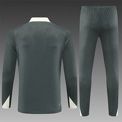2025-26 Chelsea Army Green Half Pull Training Jersey