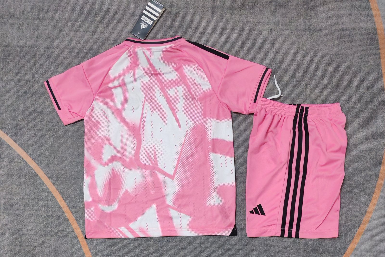 2025-26 Real Madrid Pink Special Edition Jersey – Kids'