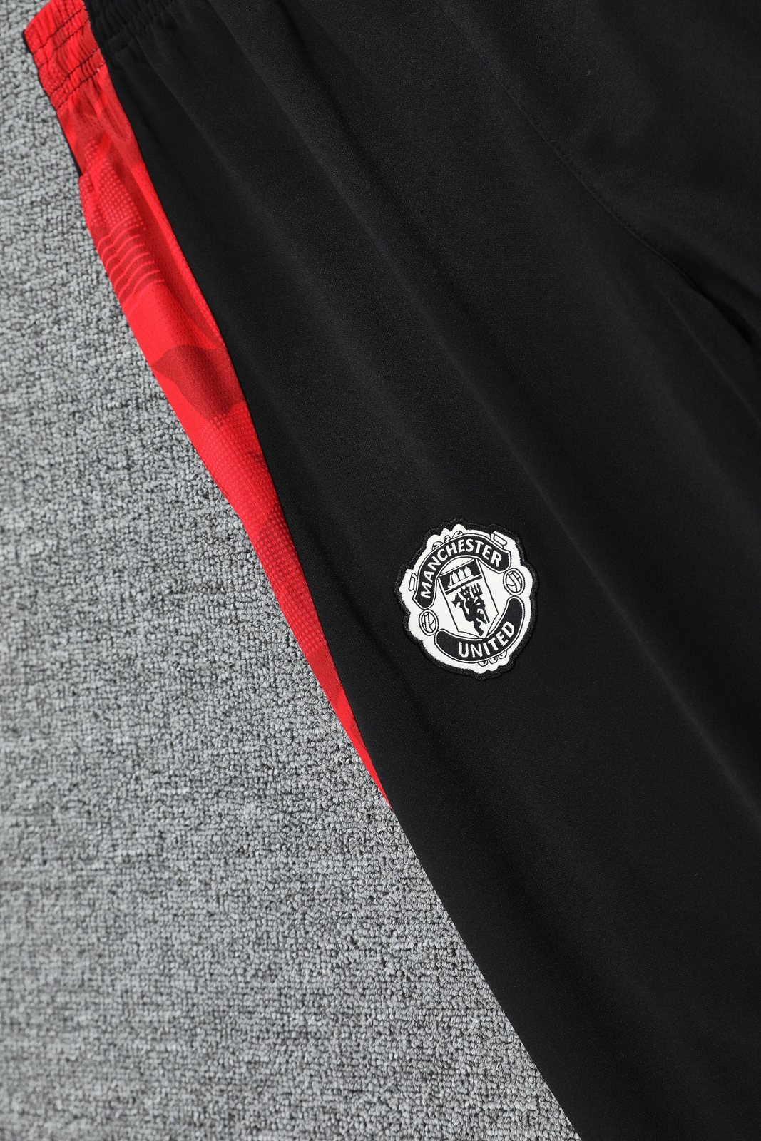 2025-26 Manchester United Red Training Hooded Jersey