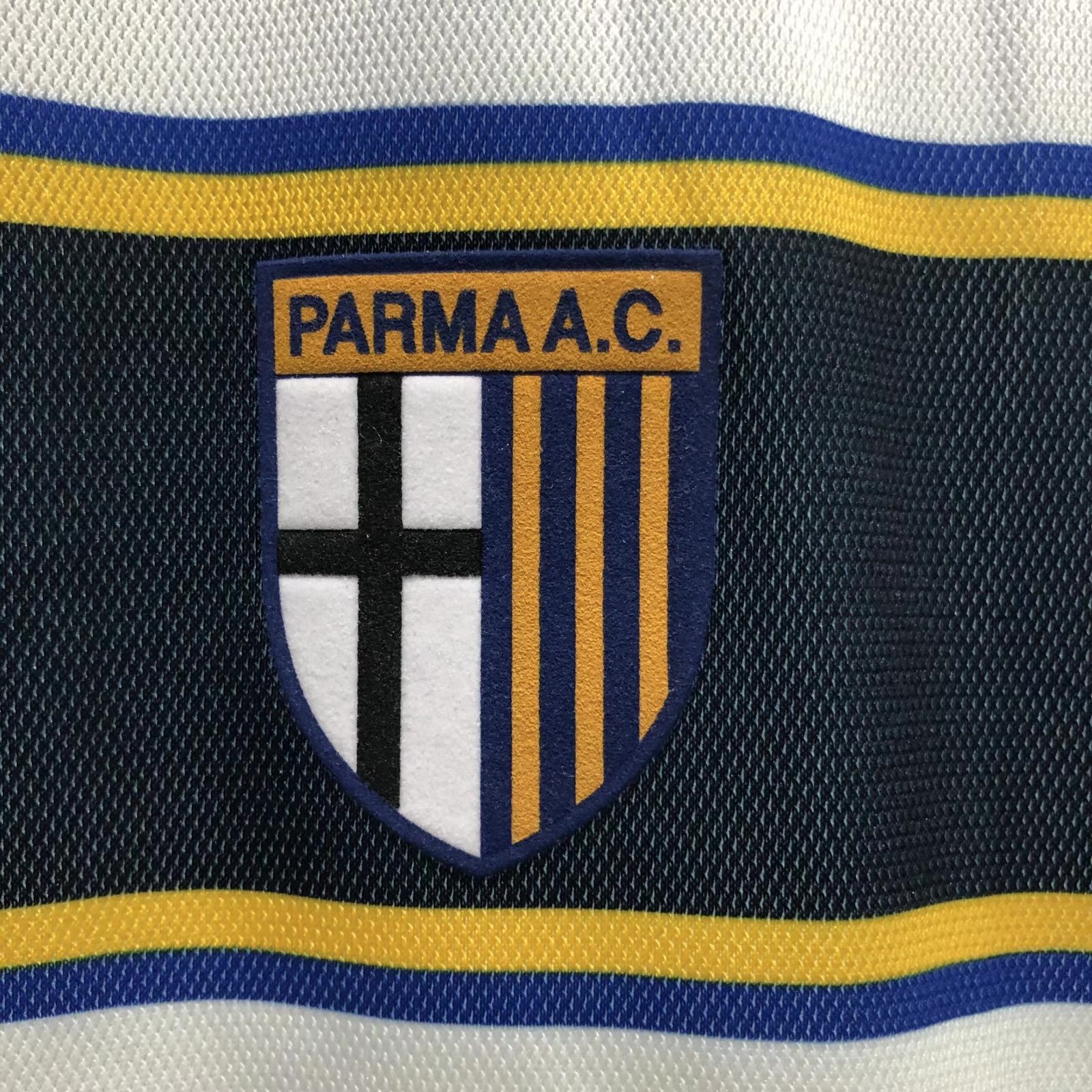 2002-03 Parma Away Retro Jersey