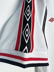 1998 Manchester United commemorative retro jersey
