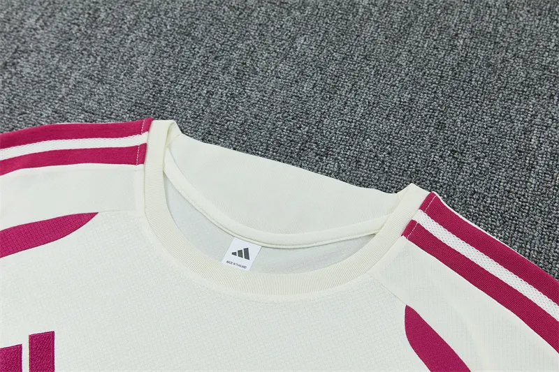 2026-27 Real Madrid Beige Short-Sleeve Training Jersey