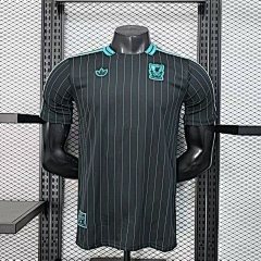 2025-26 Liverpool Casual Shirt - Player Edition