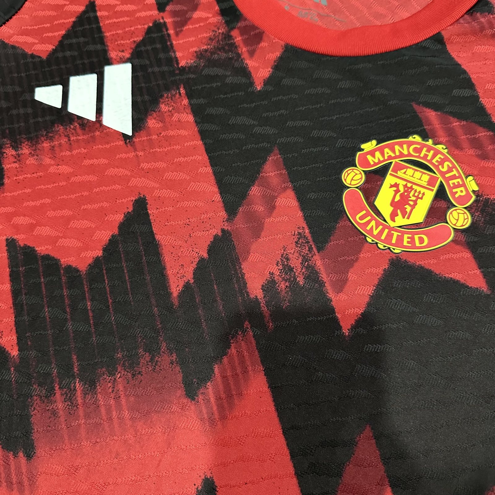 2025-26 Manchester United Training Jersey – Player Version