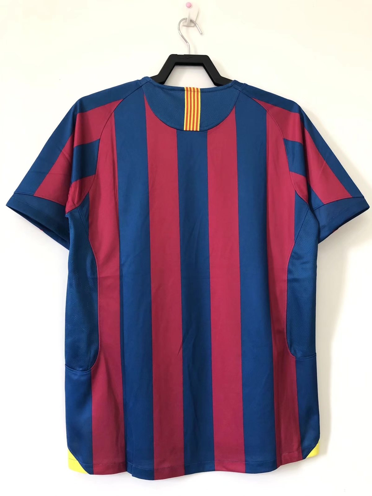 2005-06 Barcelona Home Retro Jersey - League Plate