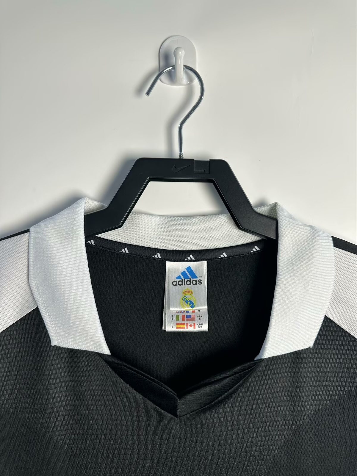 2001-02 Real Madrid Away Retro Jersey