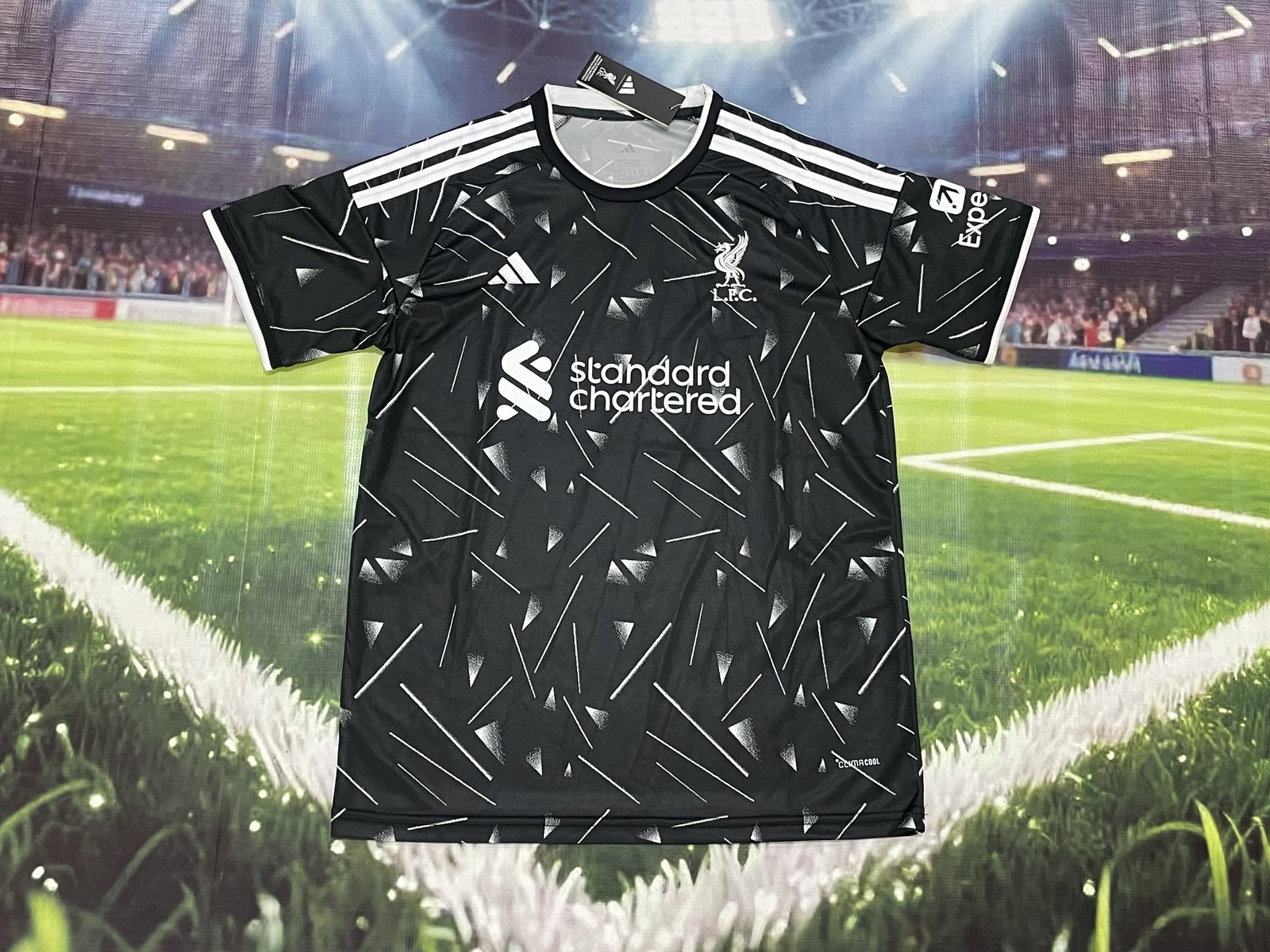 2026-27 Liverpool Goalkeeper Jersey - Fan Edition