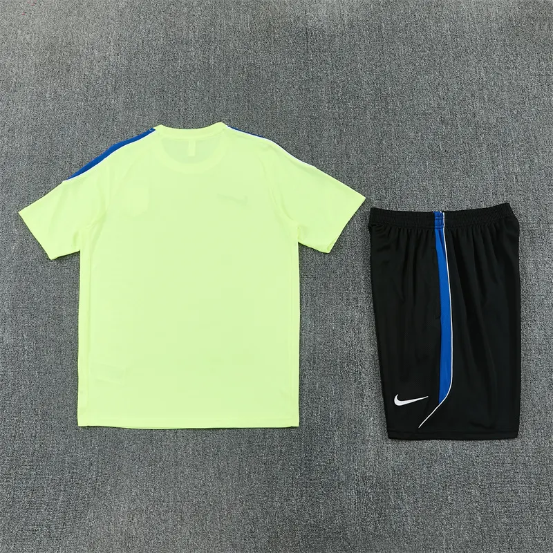 2026-27 Atlético Madrid Green Short-Sleeve Training Jersey