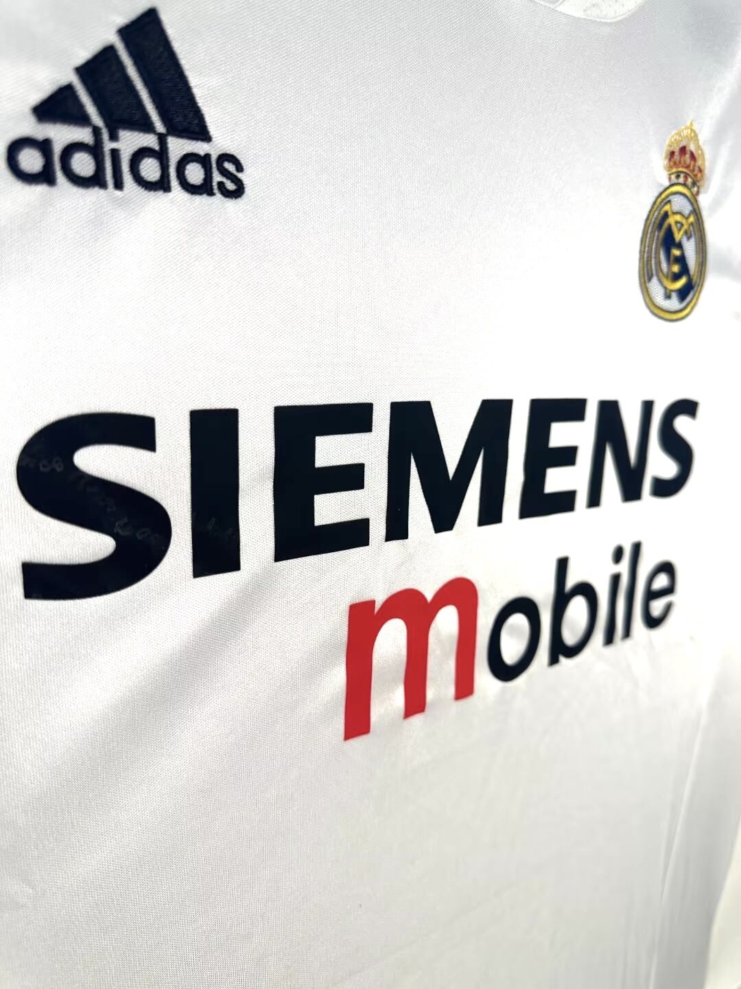 2004-05 Real Madrid Home Retro Jersey