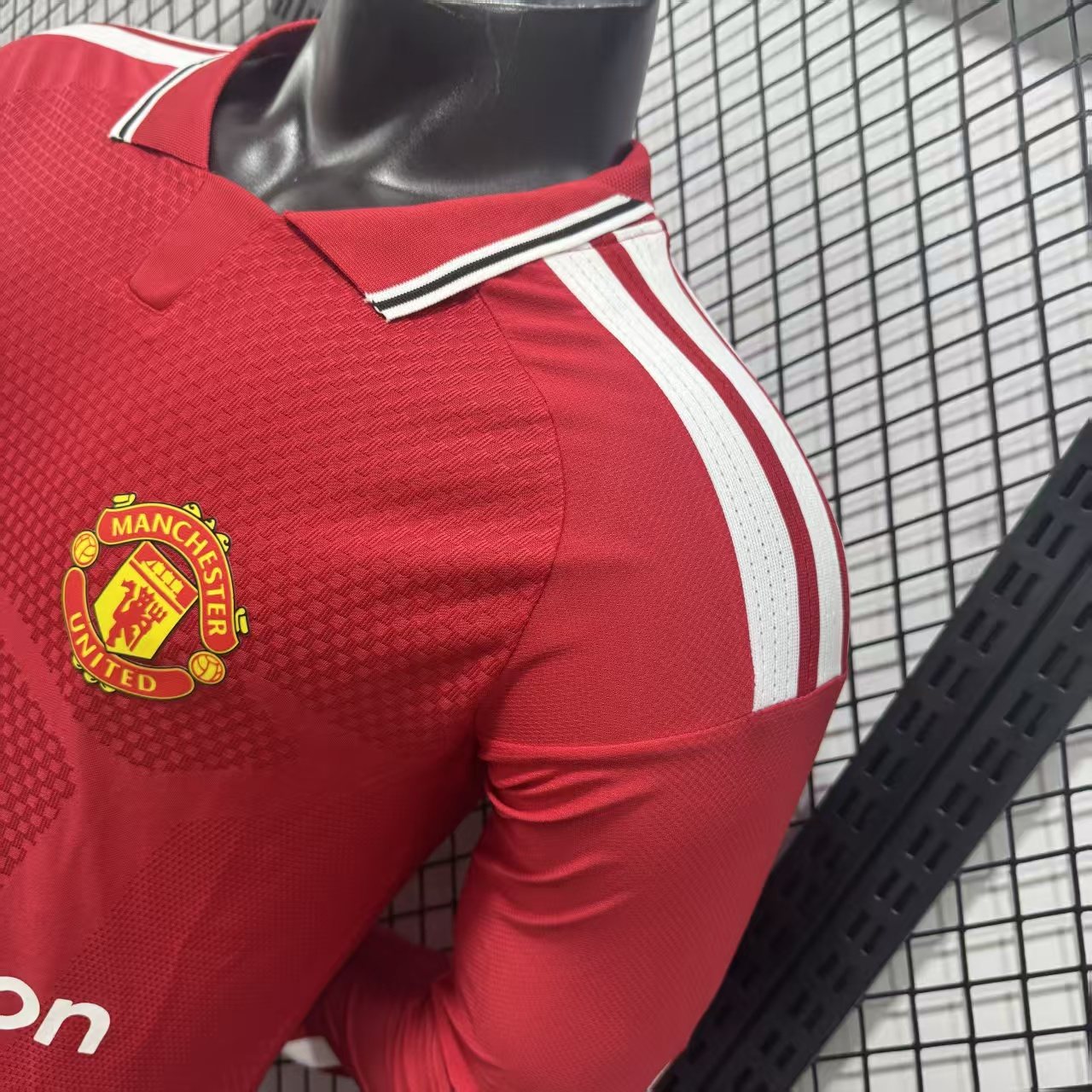 2026-27 Manchester United Home Long-Sleeve Jersey - Player Version
