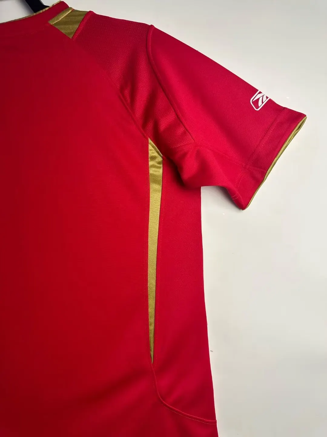 2005-06 Liverpool Home Retro Jersey