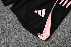 2025-26 Real Madrid black and pink short-sleeved training jersey