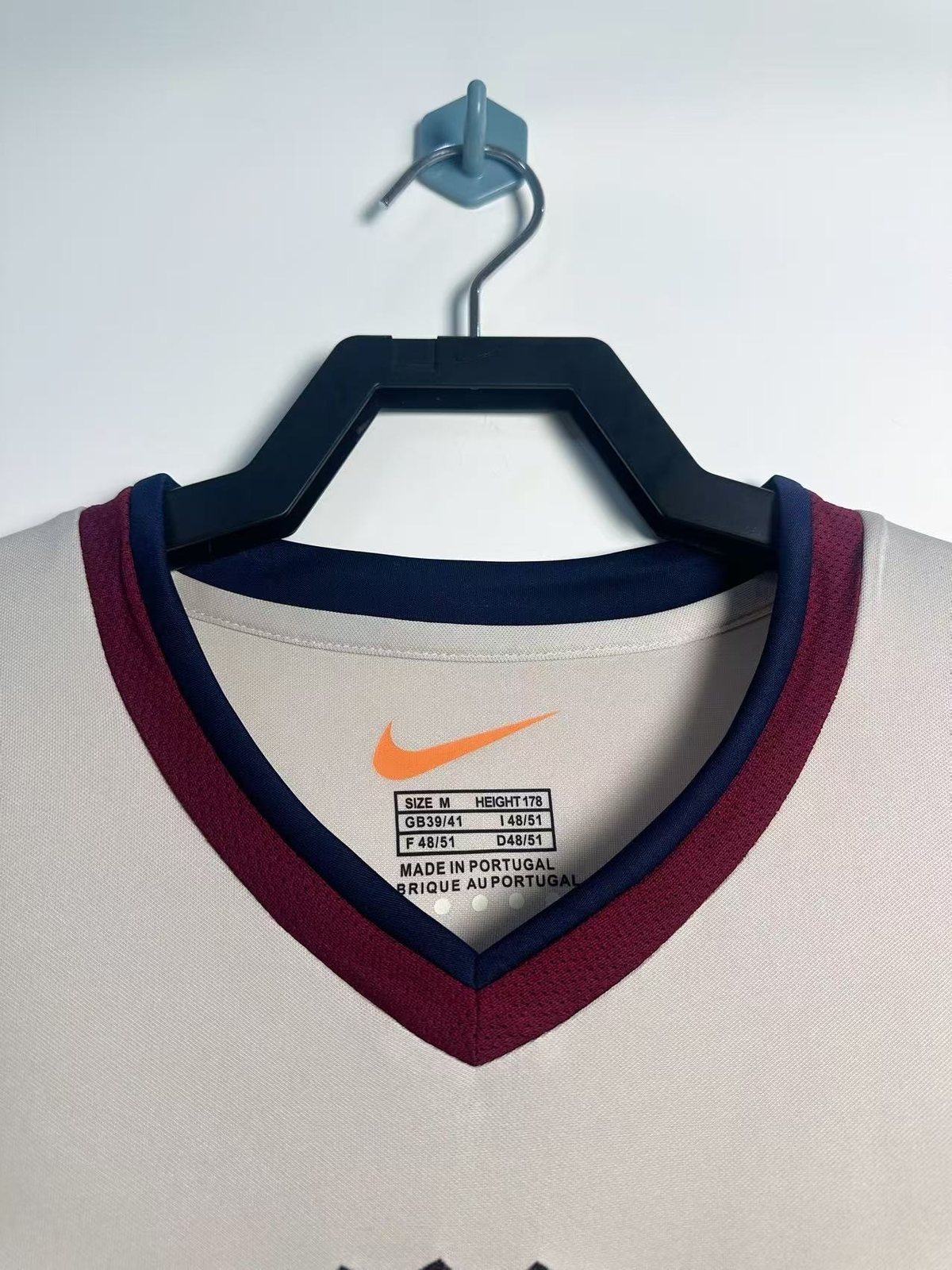 1998–99 Barcelona Away Long-Sleeve Retro Jersey