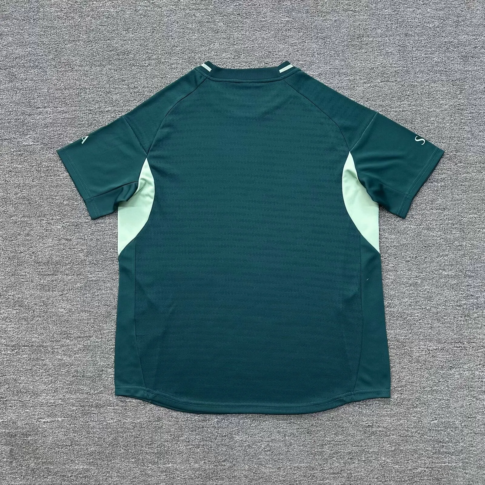 2026-27 Arsenal Training Kit - Fan Edition