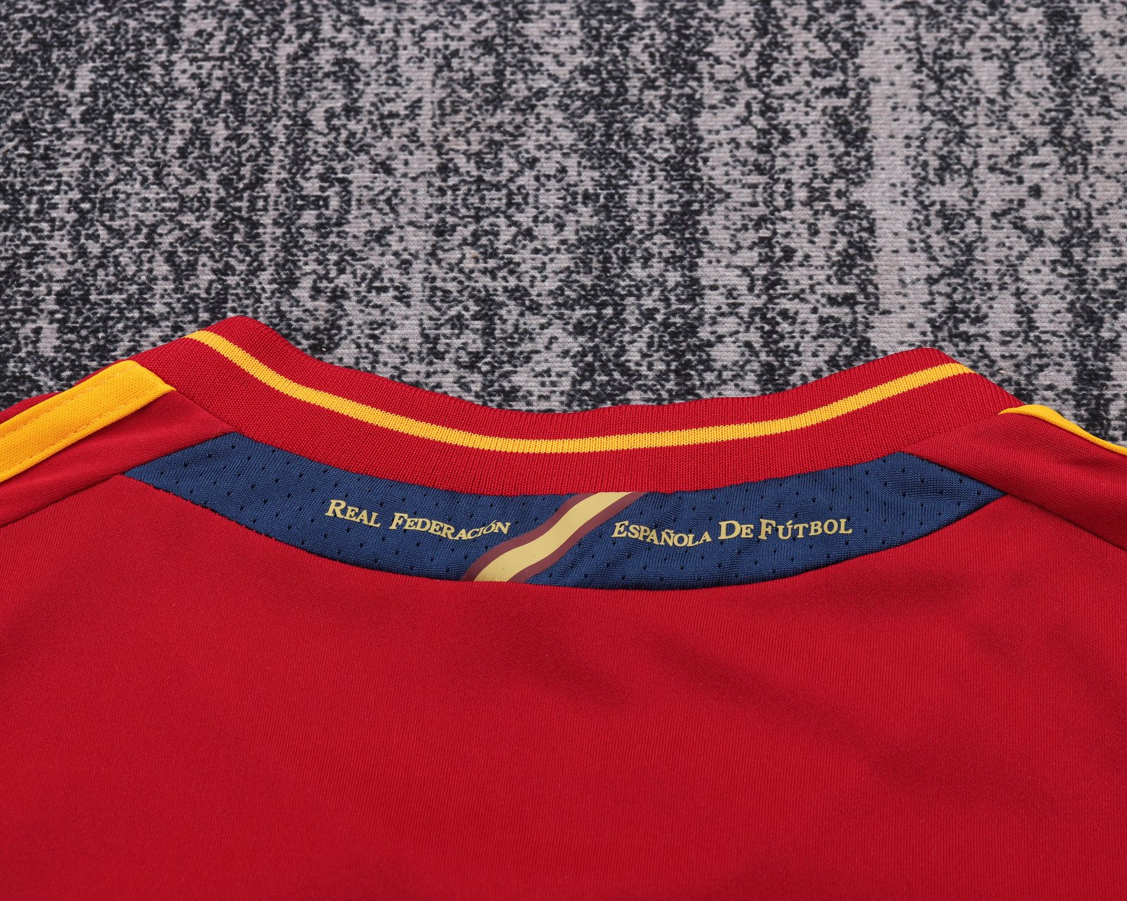 2012 Spain Home Retro Jersey – Kids