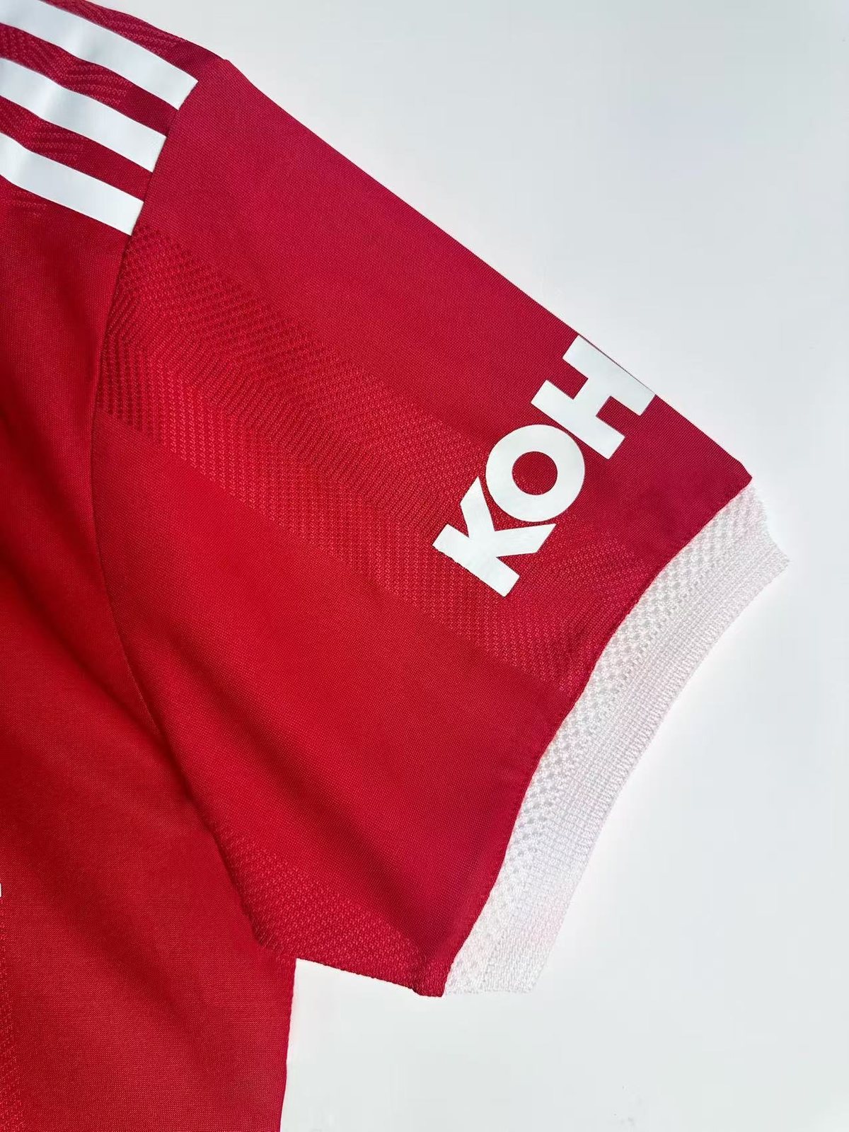 2021-22 Manchester United Home Retro Shirt
