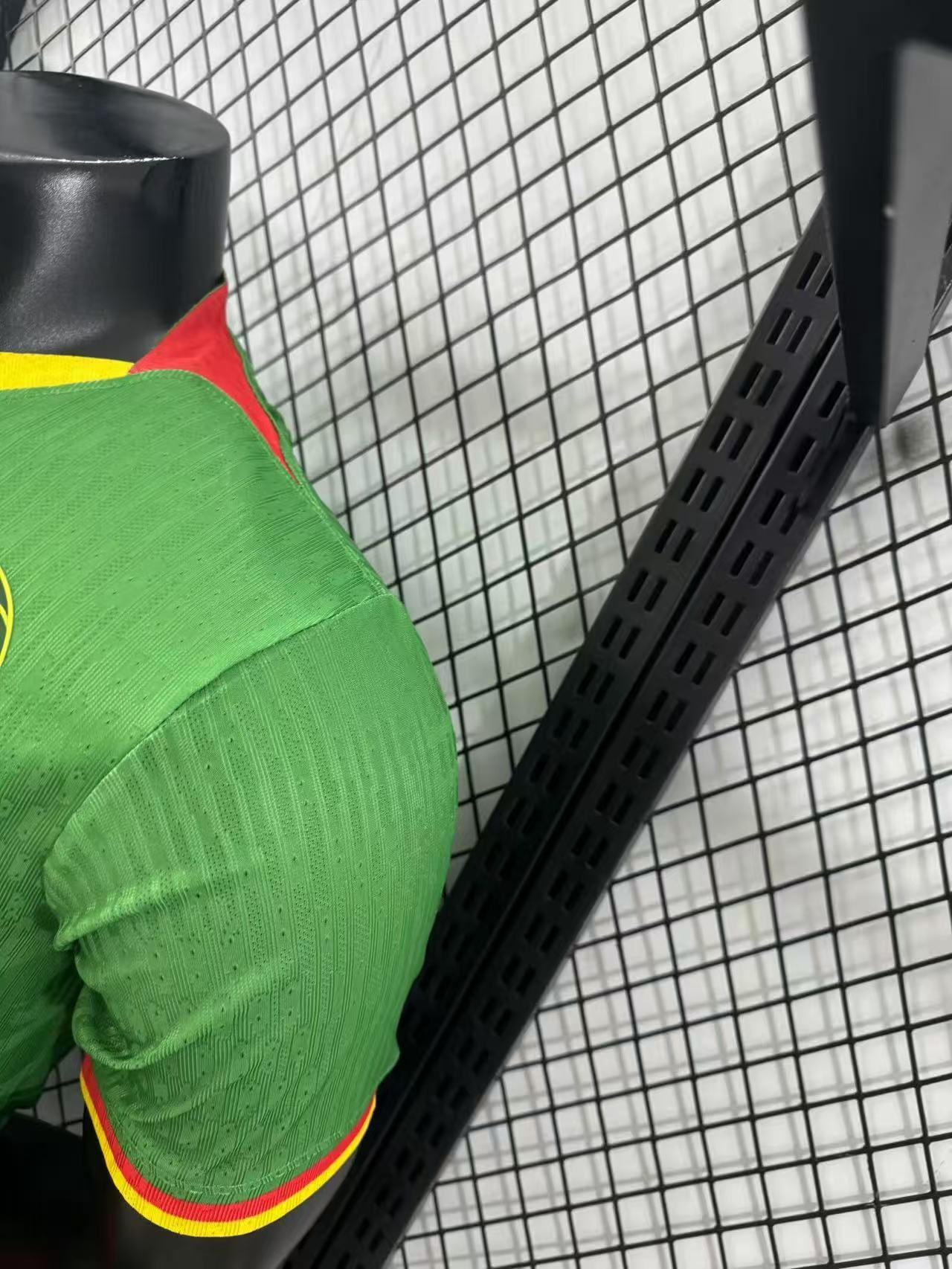 Jersey an-trano Kamerona 2025-26 – Diakan'ny mpilalao