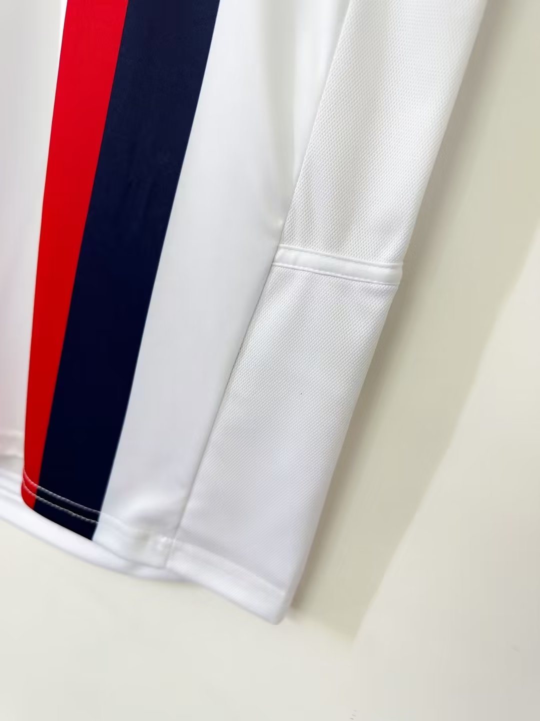 2002-03 Paris retro away jersey