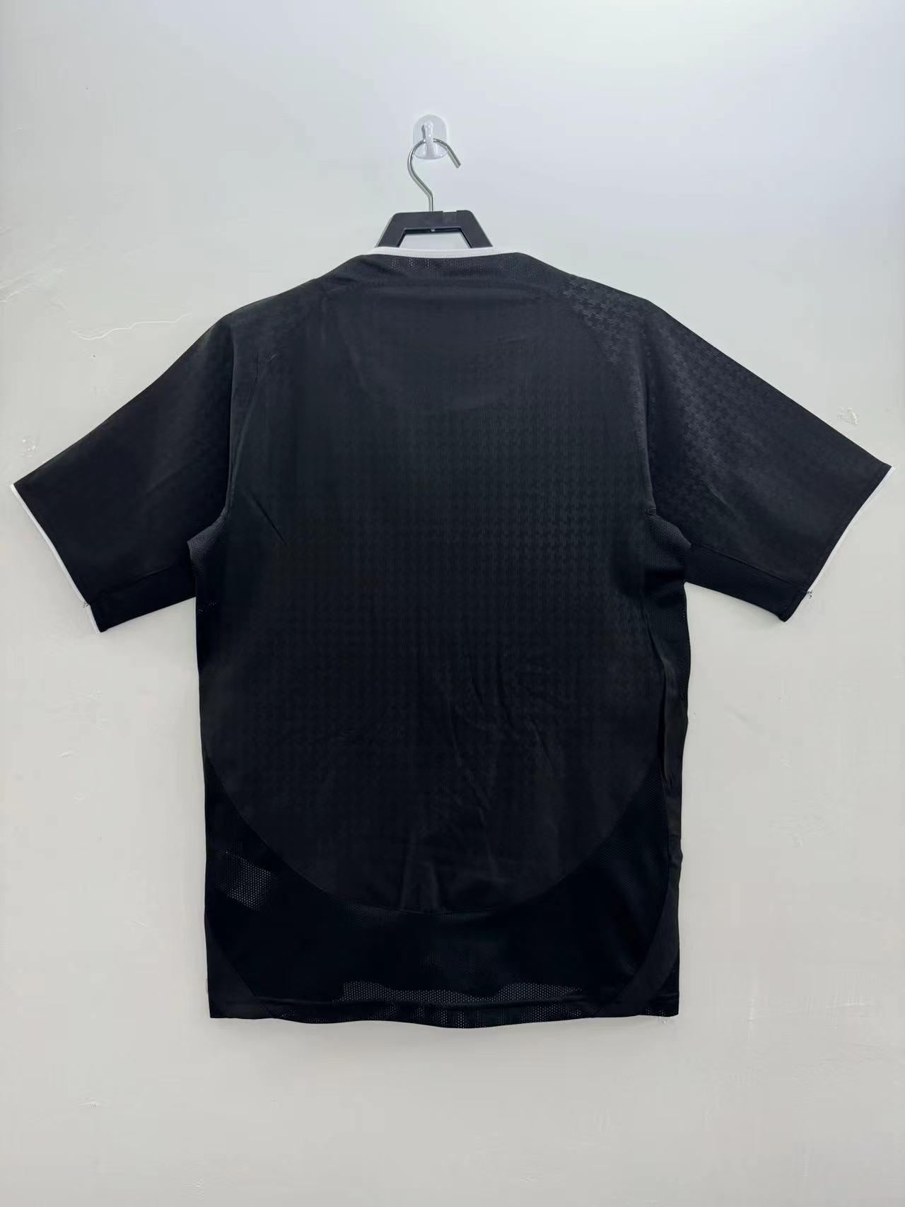 2003-04 Manchester United Away Retro Shirt