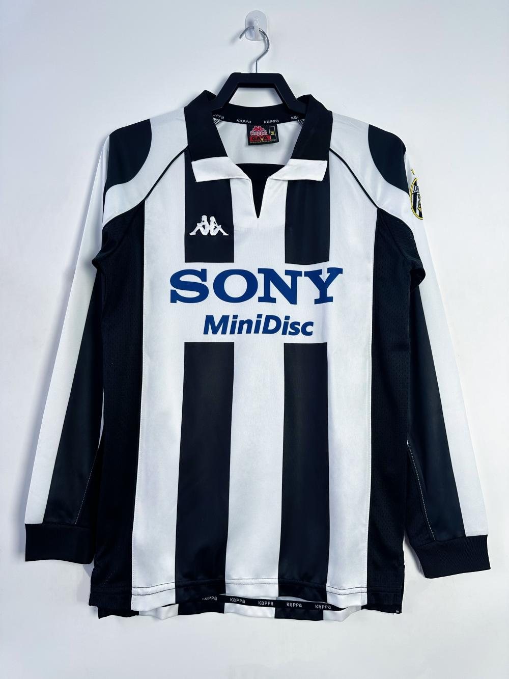 1997-98 Juventus Home Long-Sleeve Retro Jersey
