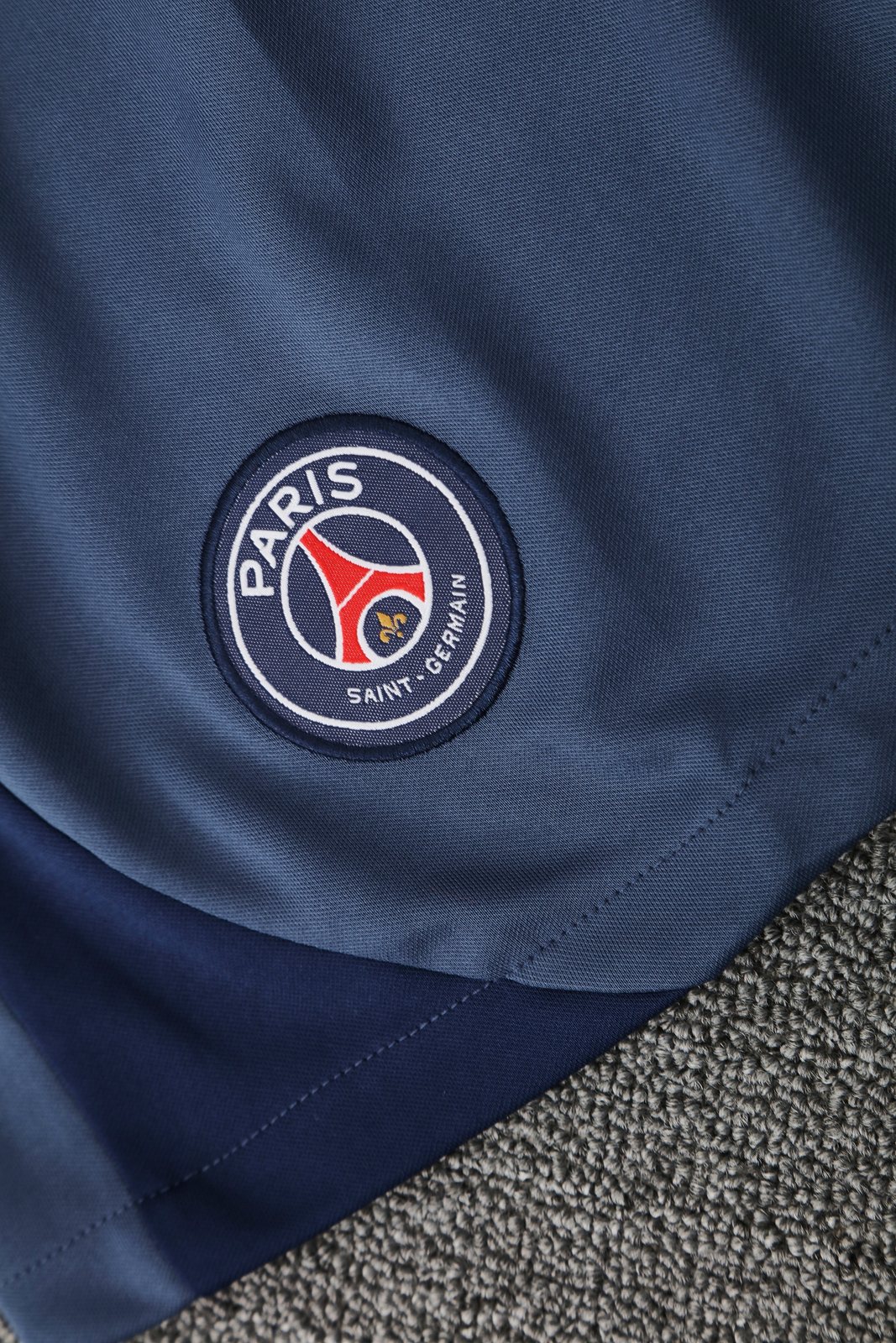 2025-26 Paris Saint-Germain training vest jersey