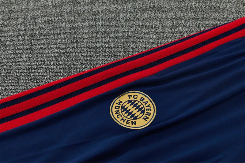 2026-27 Bayern Munich Beige Half-Zip Training Jersey