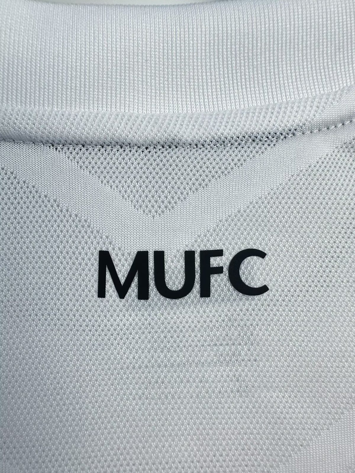 2010-11 Manchester United Away Long Sleeve Retro Shirt