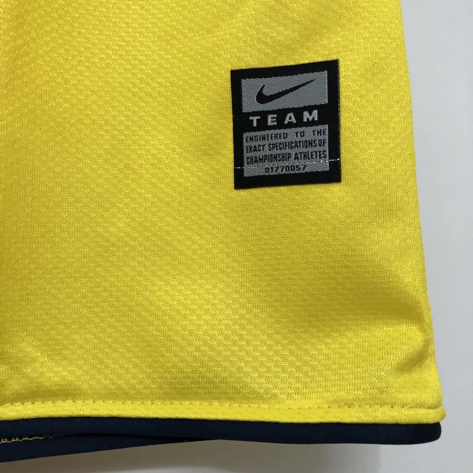 2008-09 Barcelona Away Retro Jersey