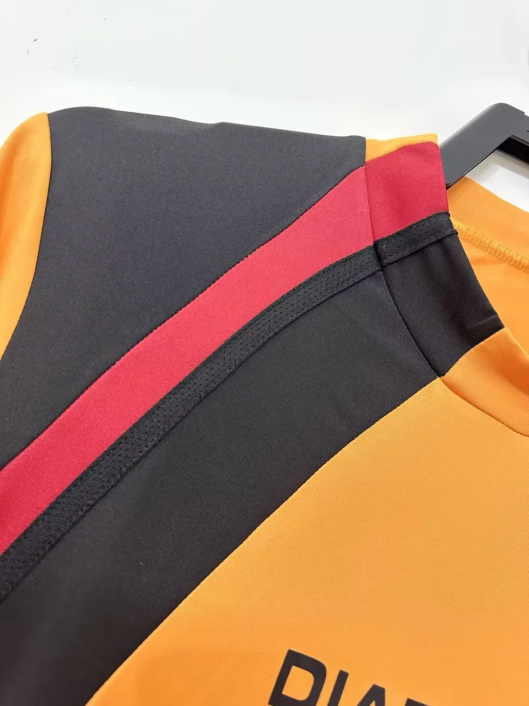 2005-06 Roma Home Retro Jersey