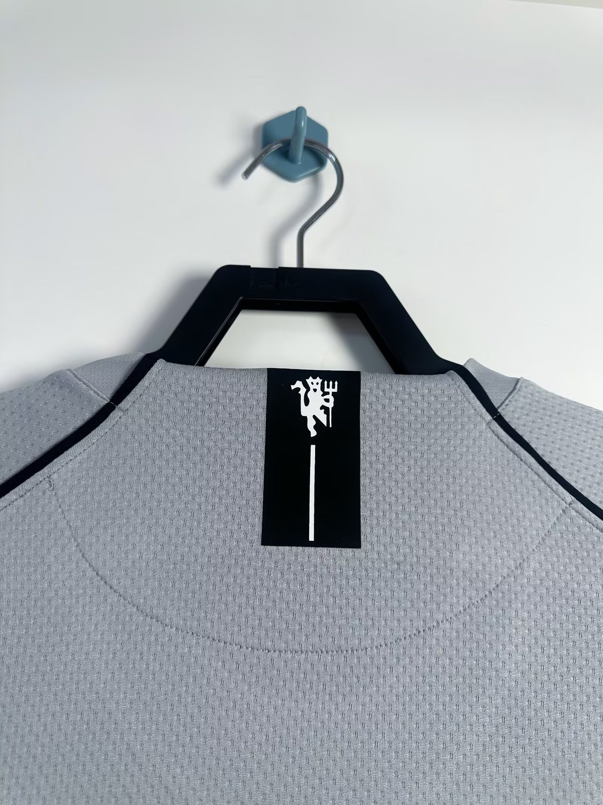 2007-08 Manchester United Goalkeeper Retro Long-Sleeve Jersey