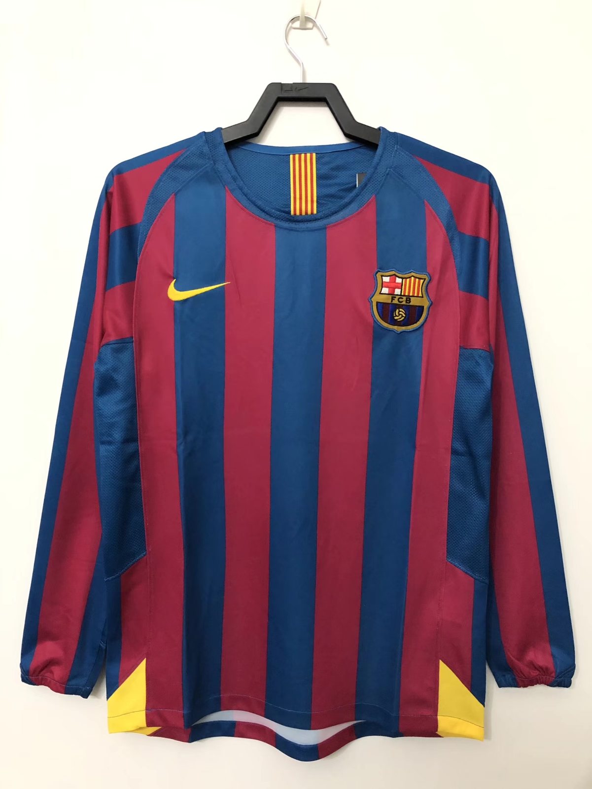 2005-06 Barcelona Home Long Sleeve Retro Jersey