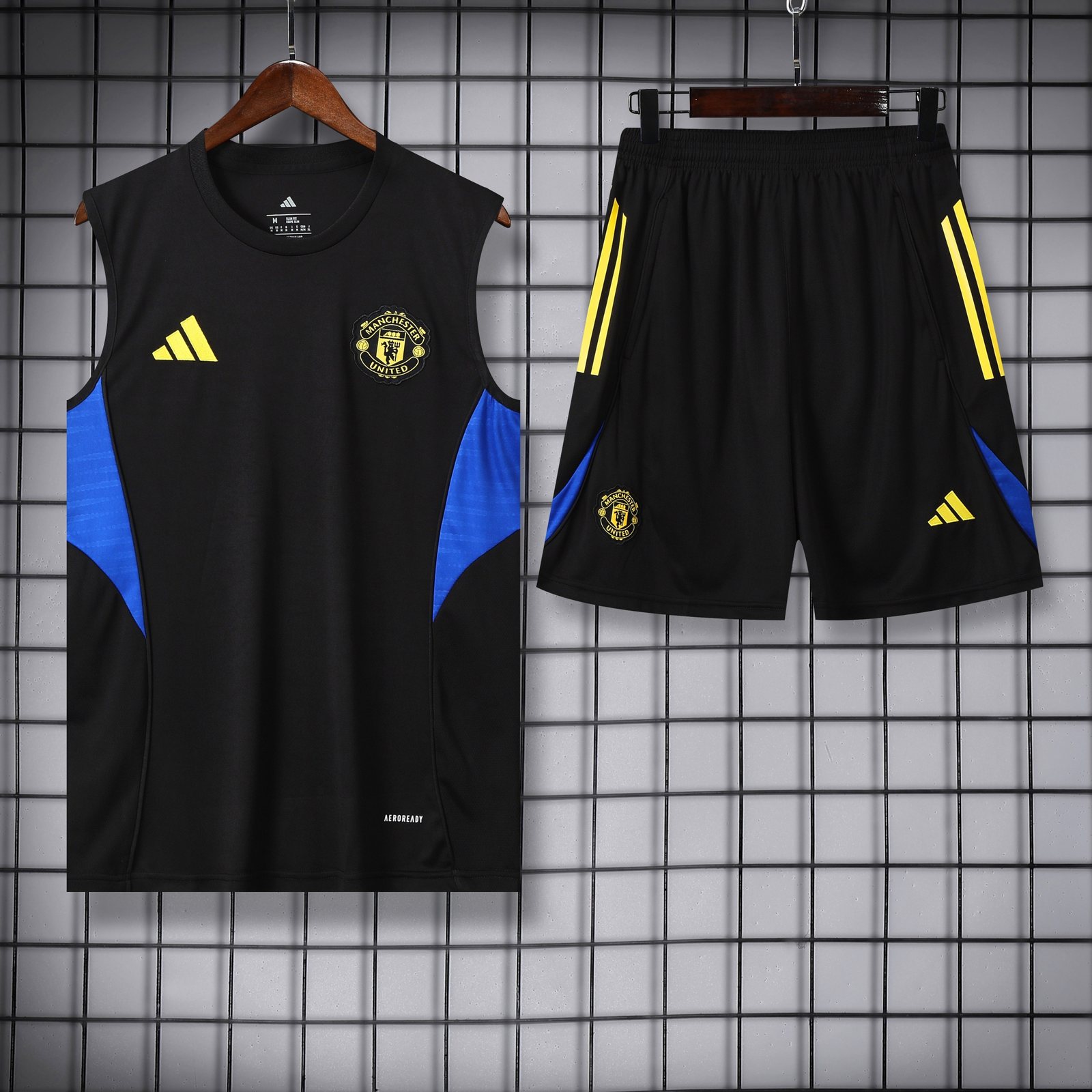 2025-26 Manchester United training vest jersey