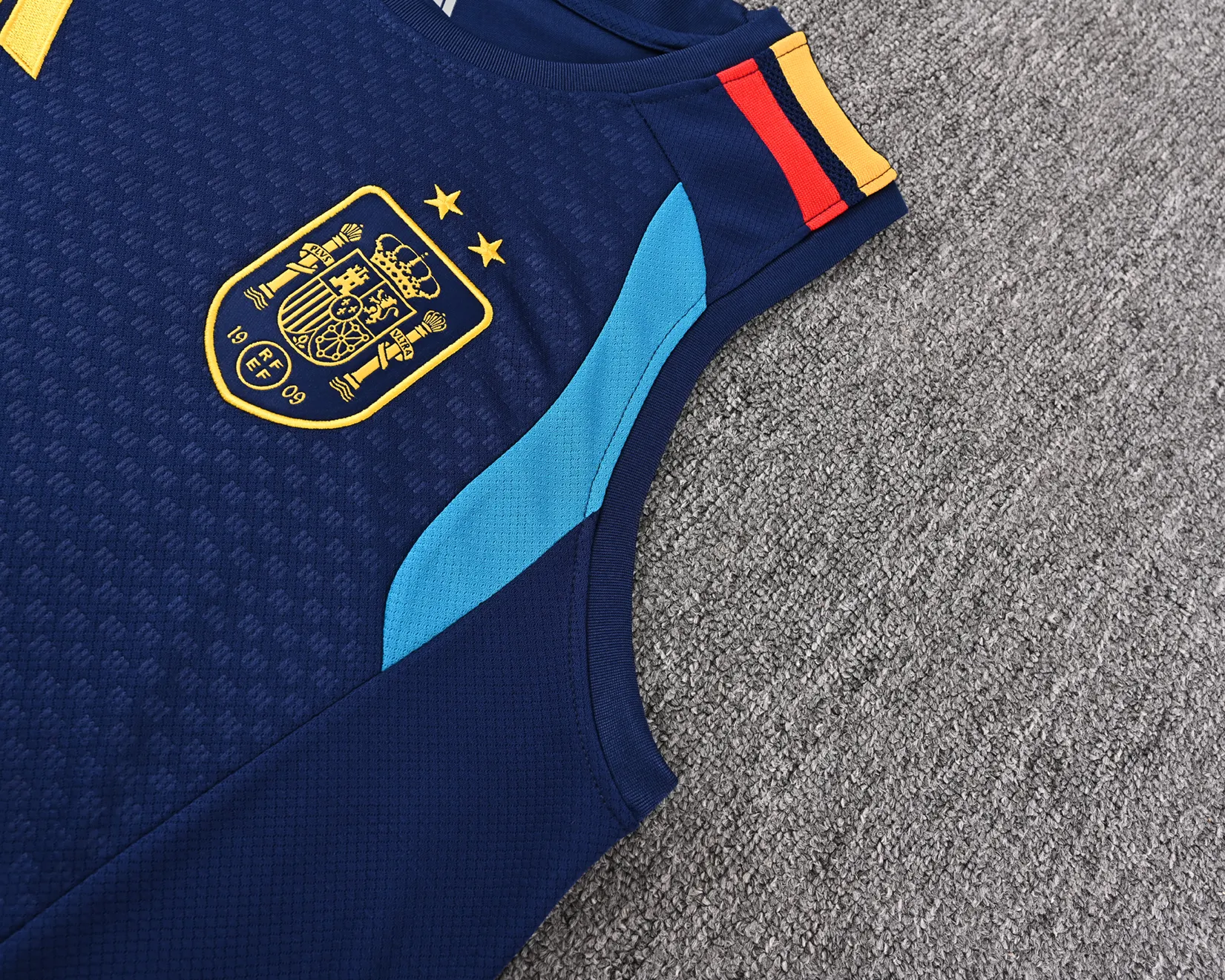 2026-27 Spain training vest jersey