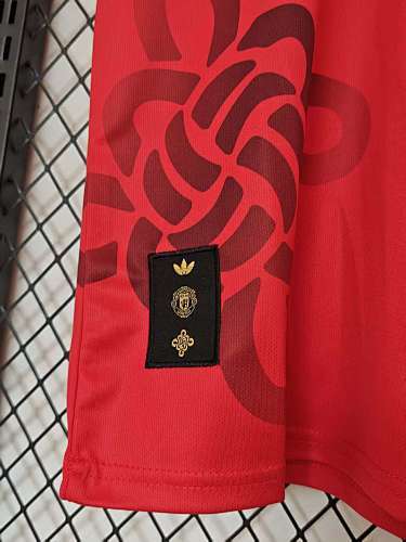 2026-27 Manchester United Training Kit - Fan Edition
