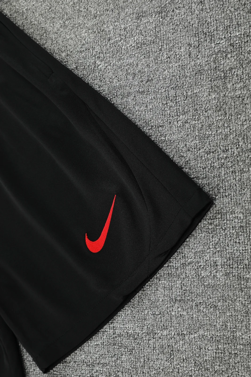 2025-26 Paris Saint-Germain training vest jersey