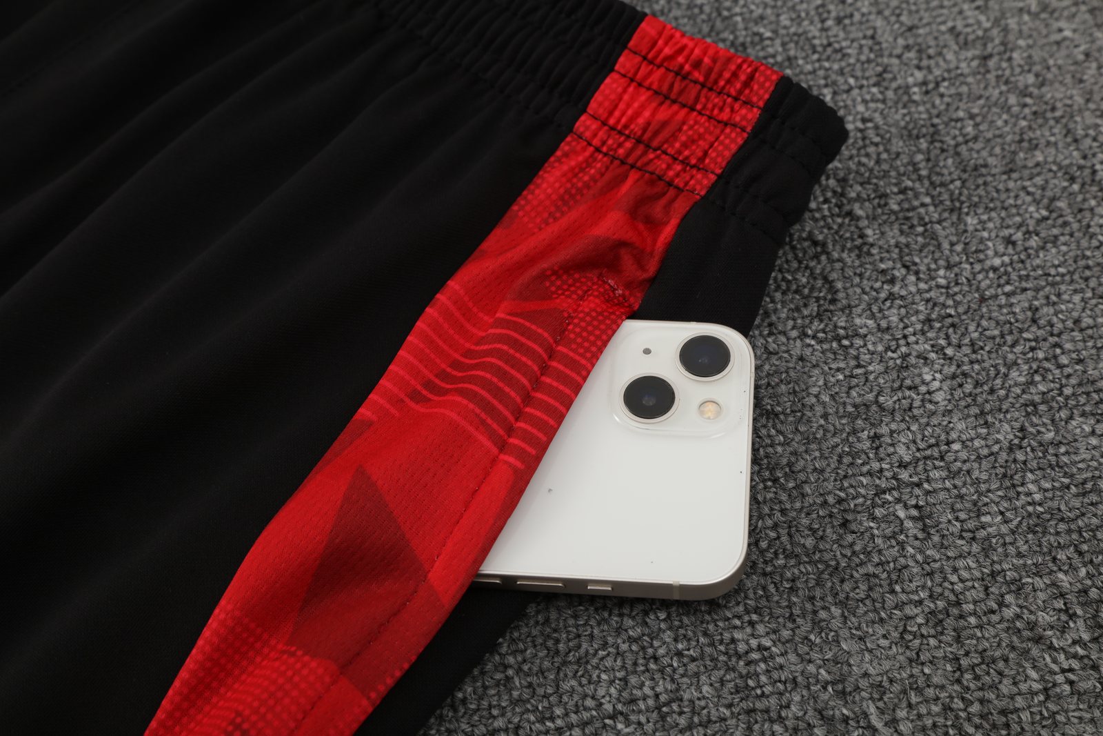 2025-26 Manchester United Black and Red Training Hooded Jersey