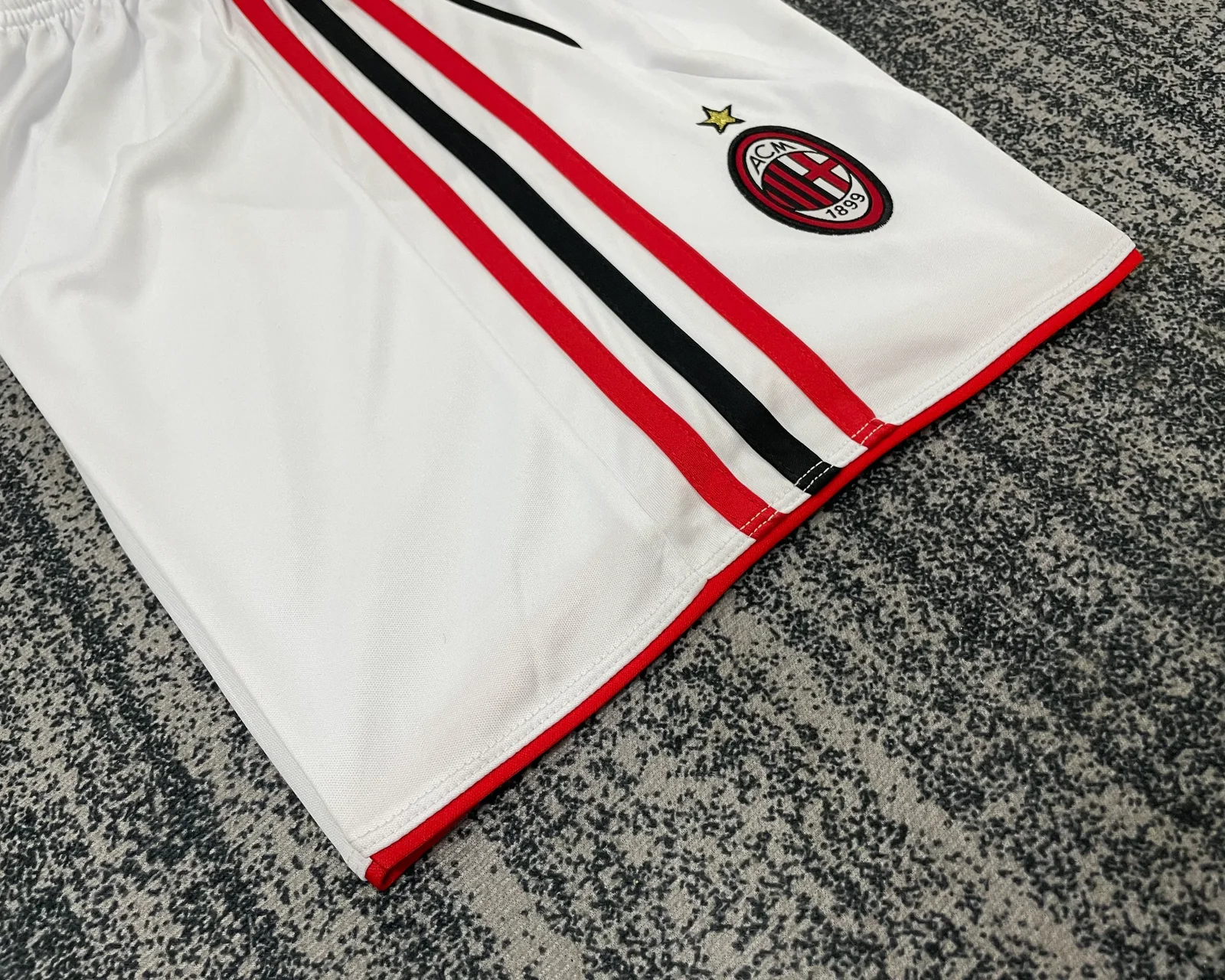 2006-07 AC Away Retro Shirt - Kids Sizes