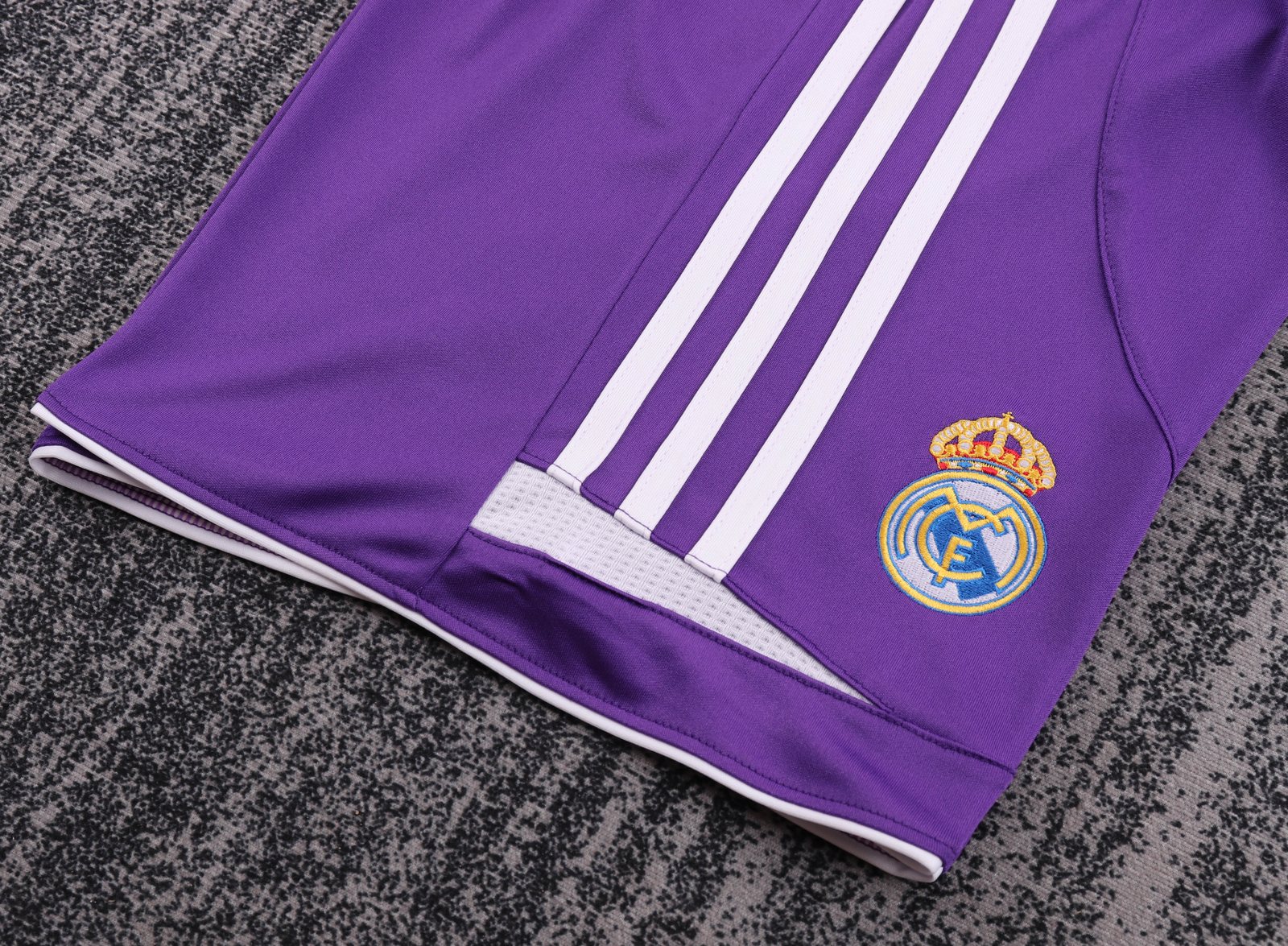 2006-07 Real Madrid Away Shirt – Kids