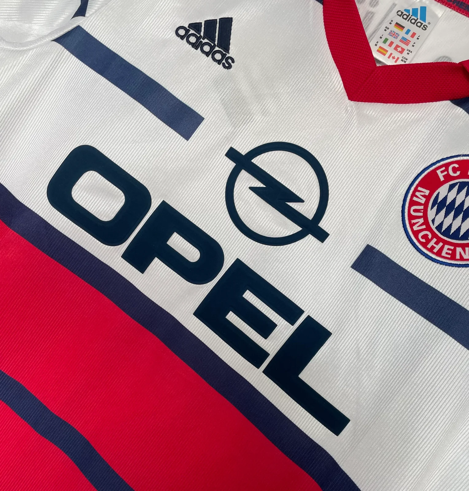 1998-00 Bayern away retro jersey