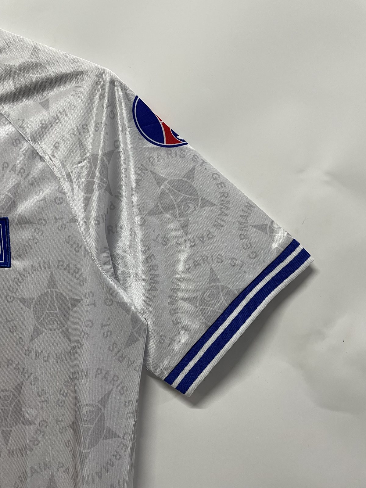 1994-95 Paris retro away jersey