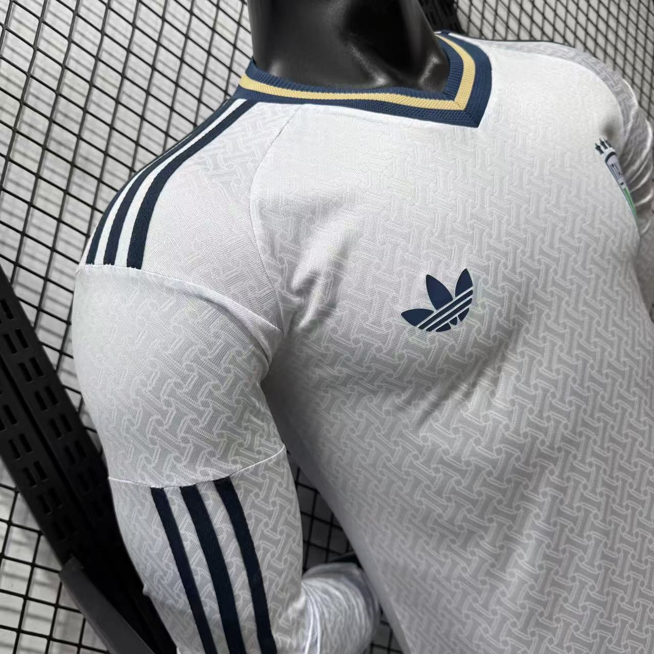 2026 Italy Away Long-Sleeve Jersey — Player Version
